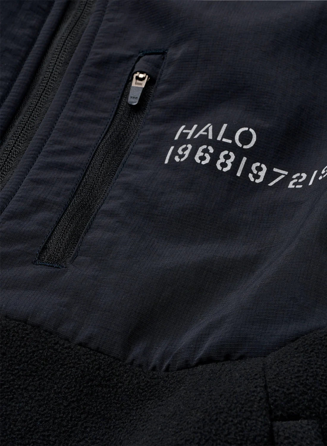 Halo - Fleece jakke - Black 2001 - Blocked Zip Fleece - Stilkompagniet.dk