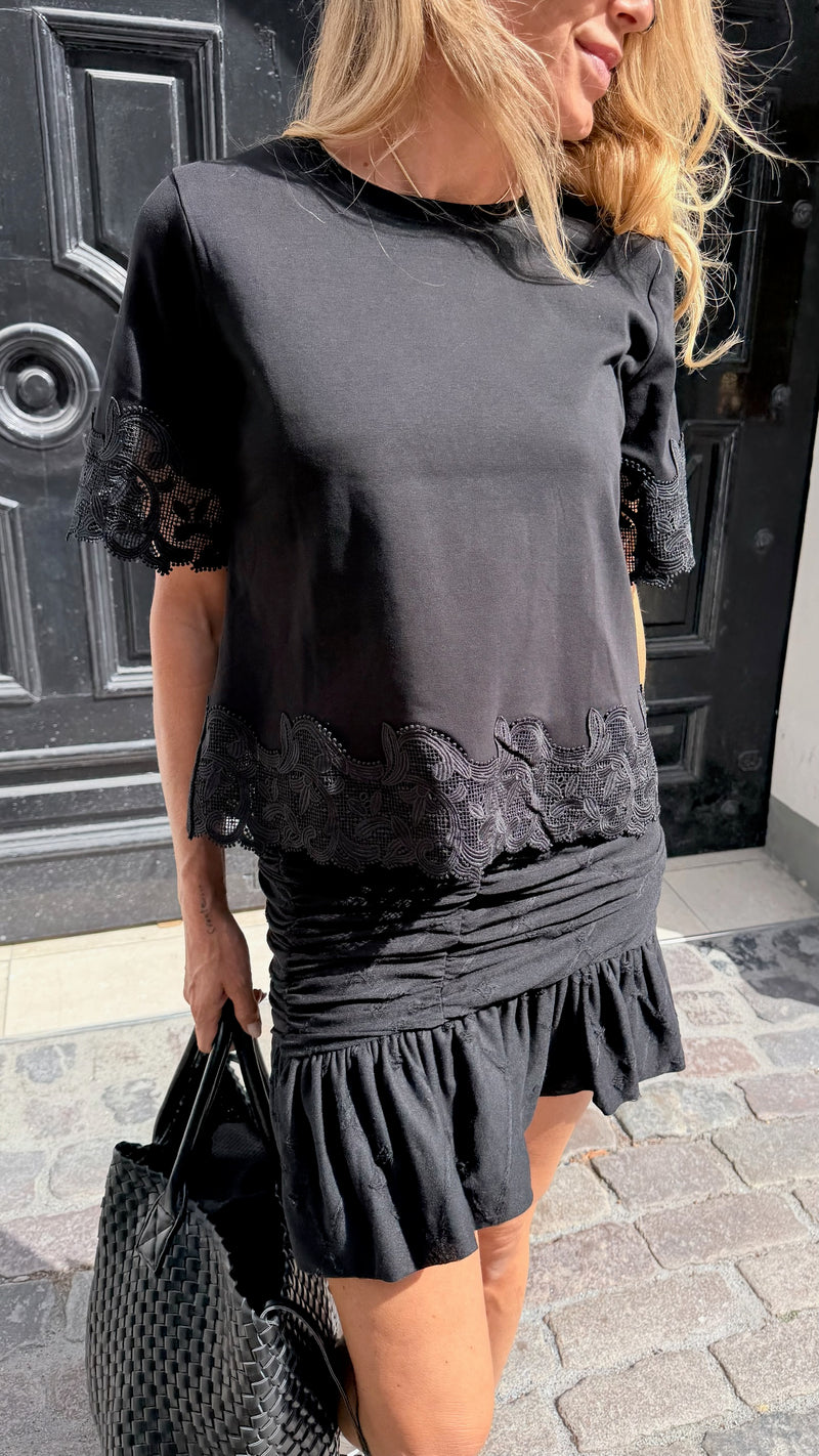 The Collection - T-shirt - Sort - Hana