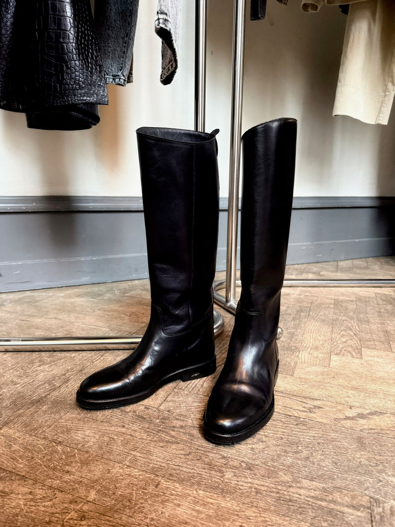 Phenumb - Equestra Long - Limited Drop - Black