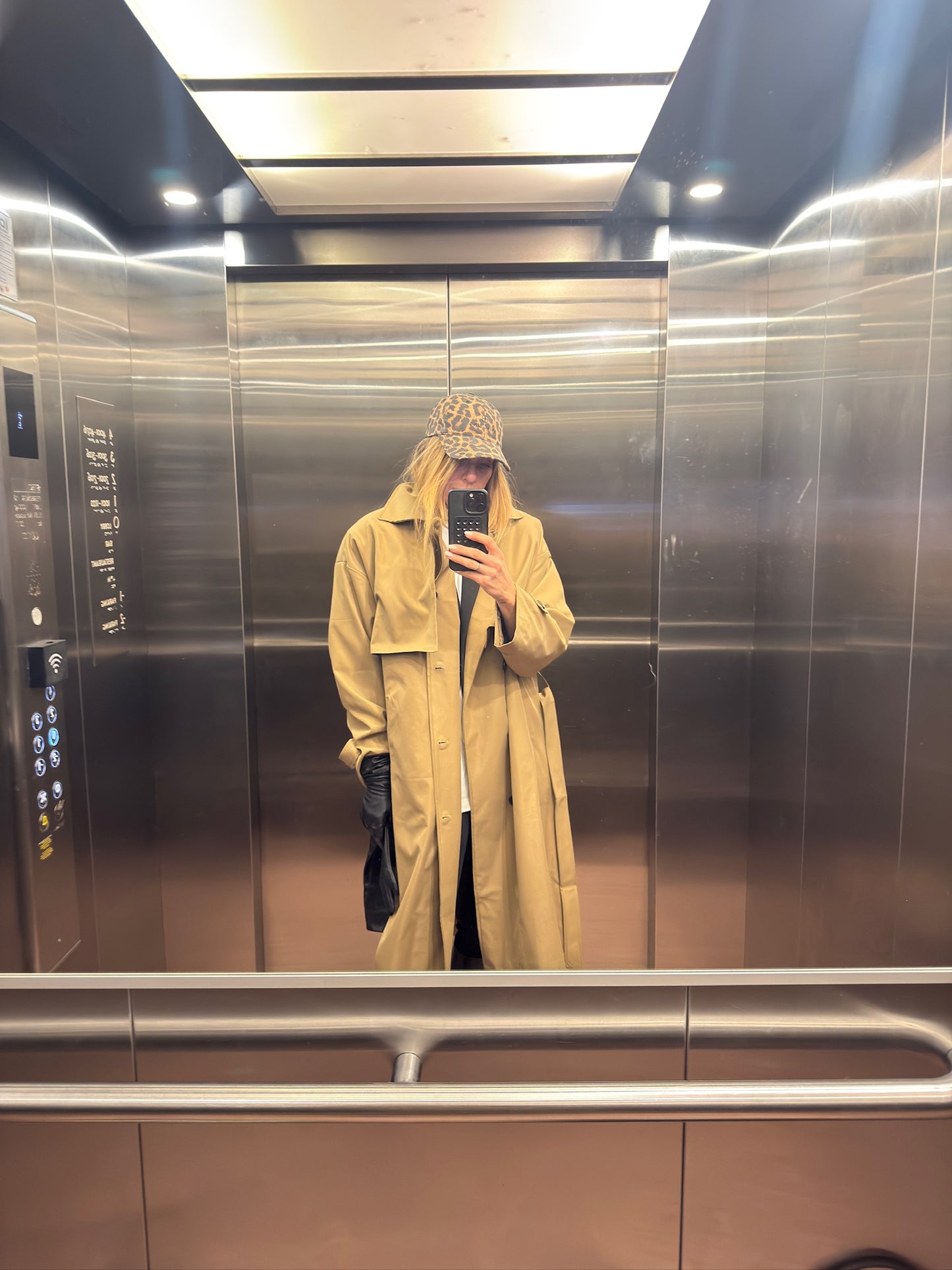 2NDDAY - Trenchcoat - Turkish Coffee - Willamena Dense