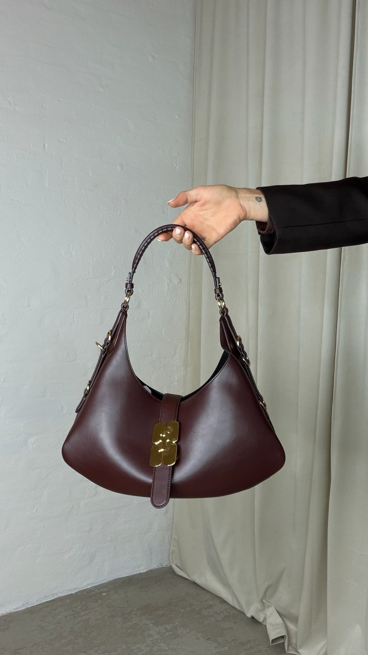 Ganni - Chicory Coffee - Small Kat bag - A7302, billede 5