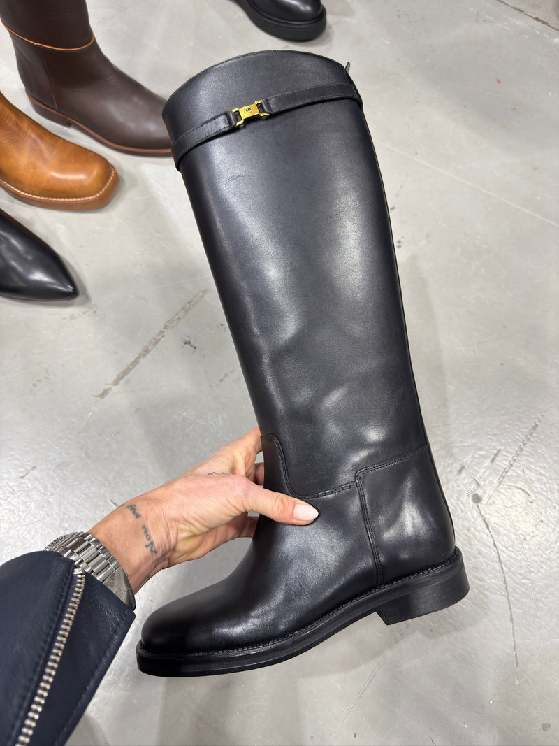 Phenumb - Equestra Long - Limited Drop - Black