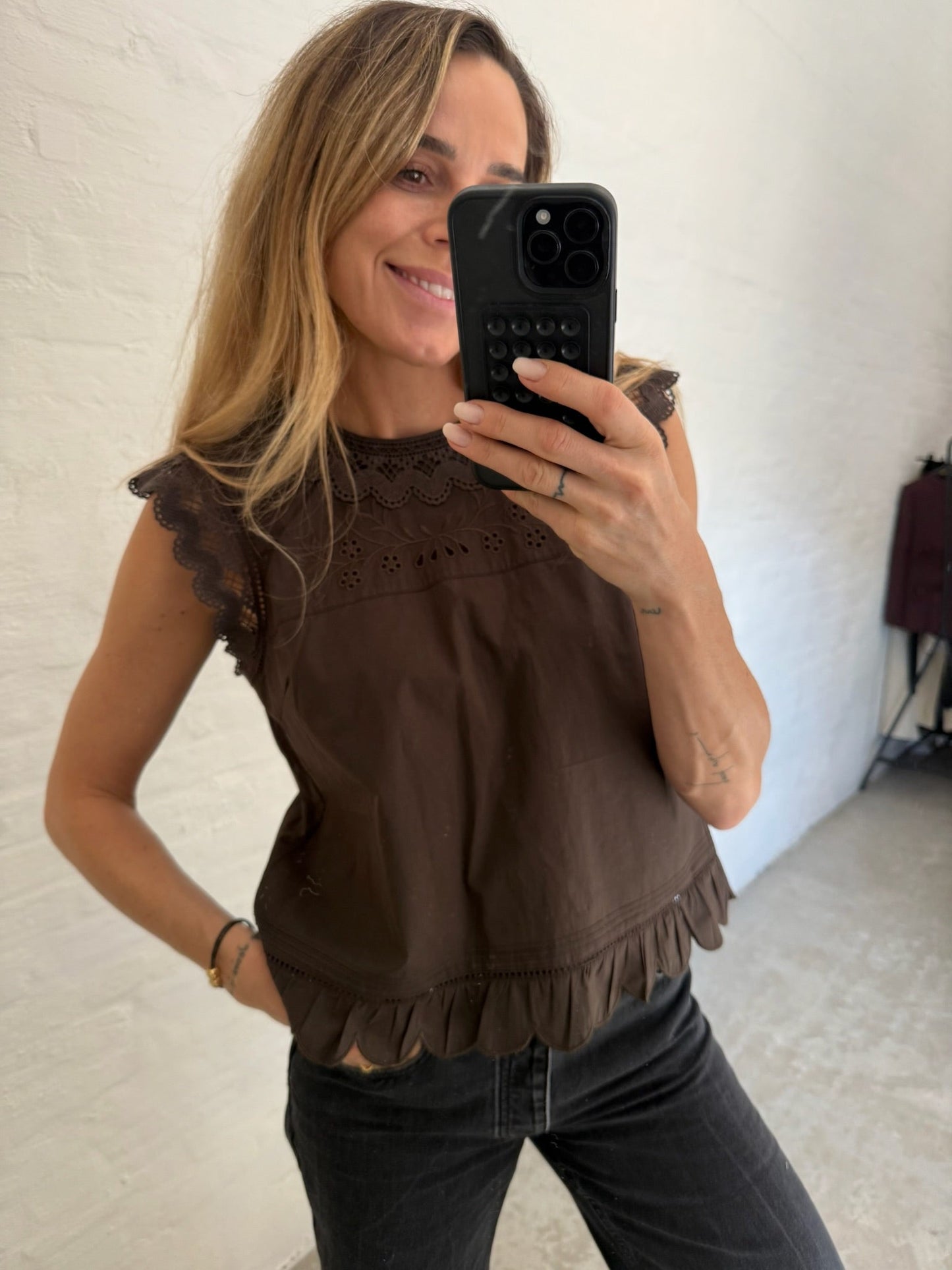 The Garment - Top - Chocolate - Kirsten
