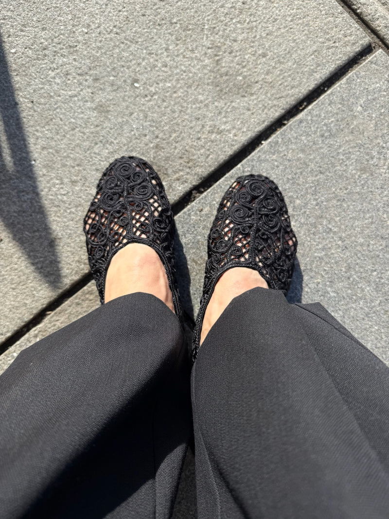 Odissi - Ballerina - Black - Iris Crocheted Flat