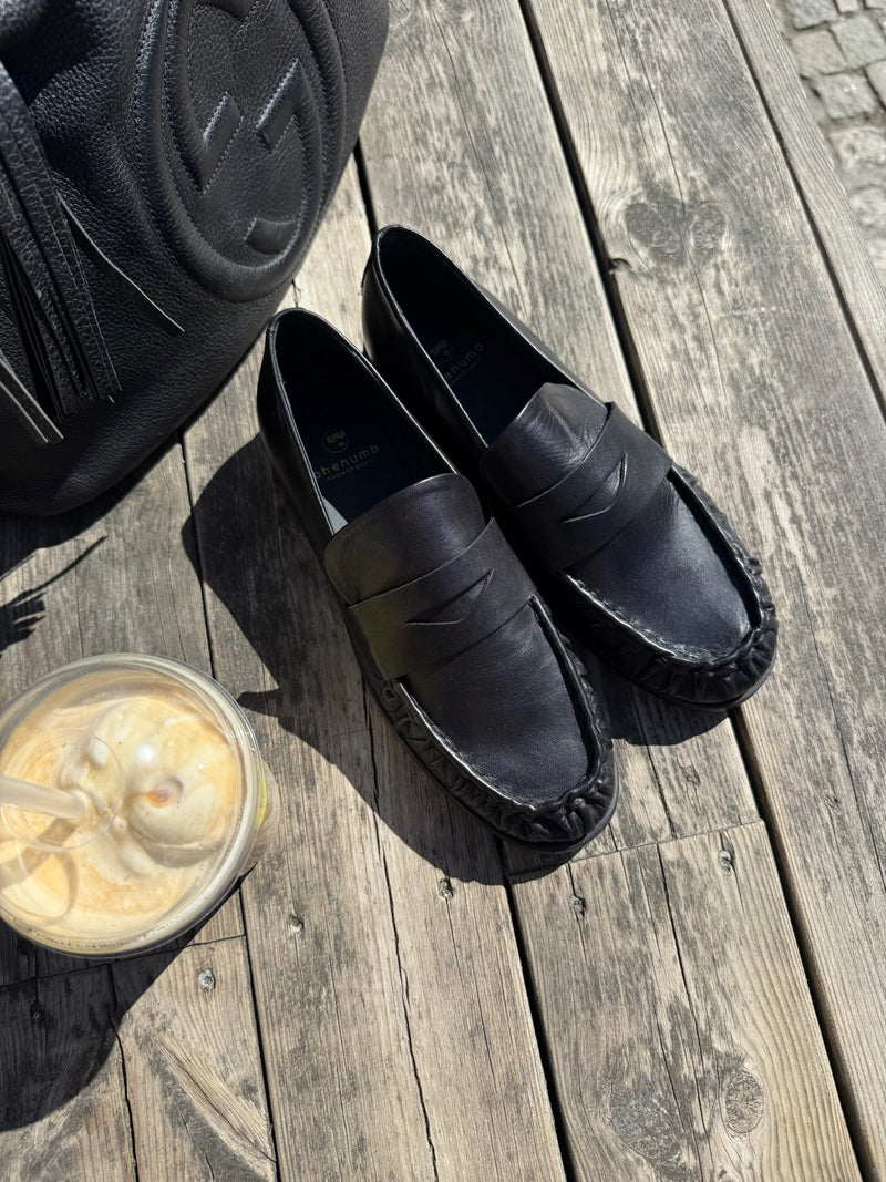 Phenumb - Loafer - Sort - Whisper