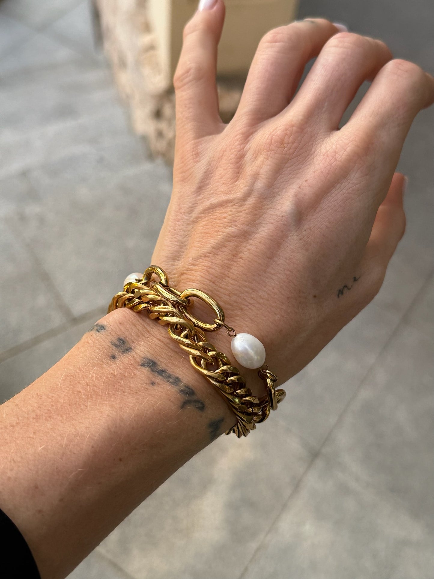 Nine - Pearl Chain Bracelet