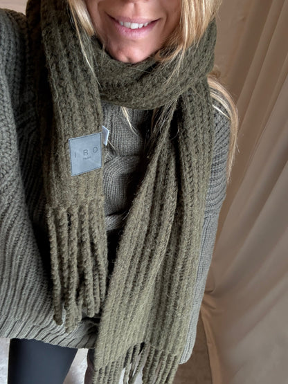 Iro - Halstørklæde - Khaki - Fluffy Scarf