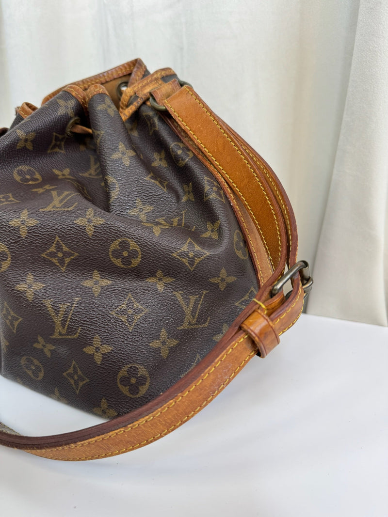 Louis Vuitton -  Monogram petite noé - Skuldertaske - Secondhand