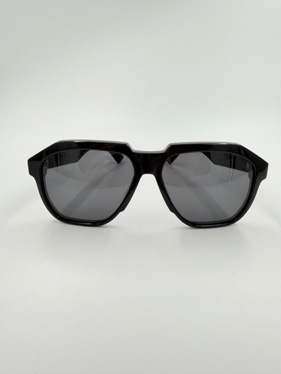 Bottega Veneta BV1035S - solbriller - sorte geometriske solbriller - secondhand
