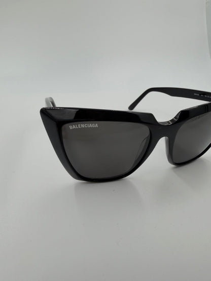 Balenciaga Everyday Cat-Eye – solbriller – sorte oversized cat-eye solbriller – secondhand