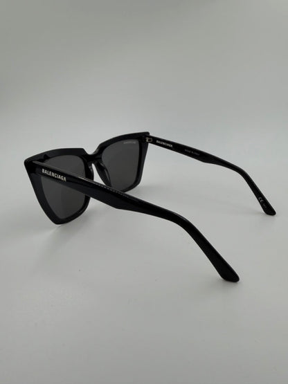 Balenciaga Everyday Cat-Eye – solbriller – sorte oversized cat-eye solbriller – secondhand