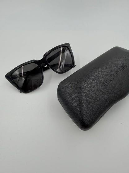 Balenciaga Everyday Cat-Eye – solbriller – sorte oversized cat-eye solbriller – secondhand