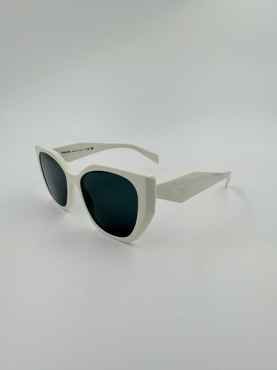 Prada Cat-Eye Oversized – solbriller – hvide statement solbriller – secondhand