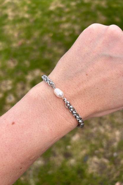 Nine - Indie Bracelet