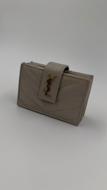 Saint Laurent - Monogram Quilted Card Holder - beige kortholder - secondhand