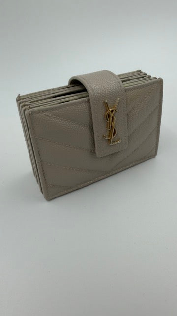 Saint Laurent - Monogram Quilted Card Holder - beige kortholder - secondhand