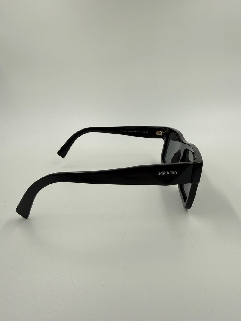 Prada - Solbriller - Sort - PR 19WS 1AB5S0 - Secondhand