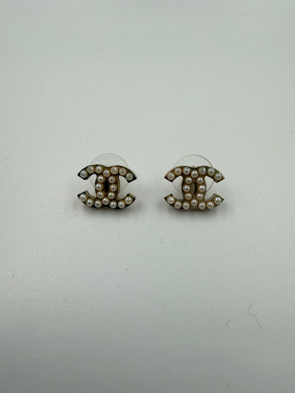 Chanel - CC preowned 2025 Earrings - Secondhand