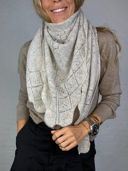 Andcopenhagen - Cashmeretøklæde - Triangle trinity stor 100% Cashmere - Light beige - Stilkompagniet.dk