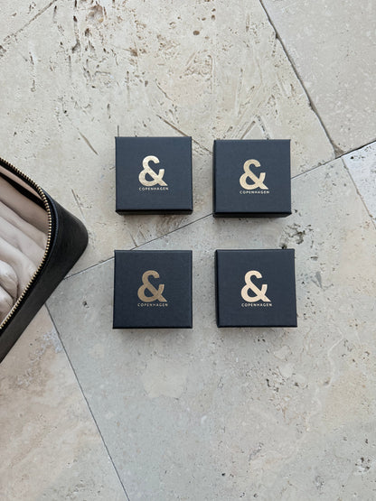 Andcopenhagen - Luksus Adventskalender - 1 rejse smykkeskrin + 4 stk 18 karat guldbelagte smykker