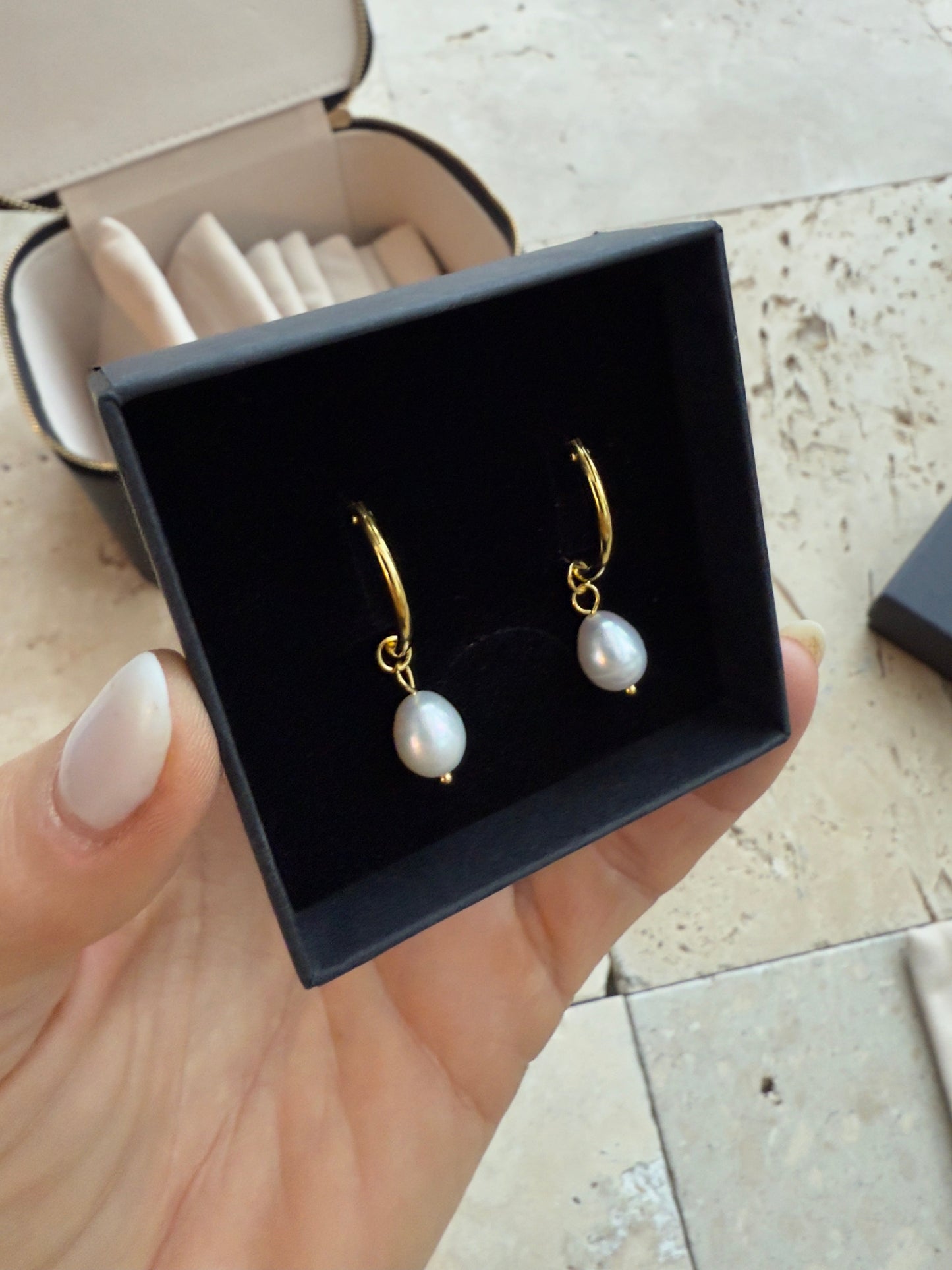 Andcopenhagen - Luksus Adventskalender - 1 rejse smykkeskrin + 4 stk 18 karat guldbelagte smykker