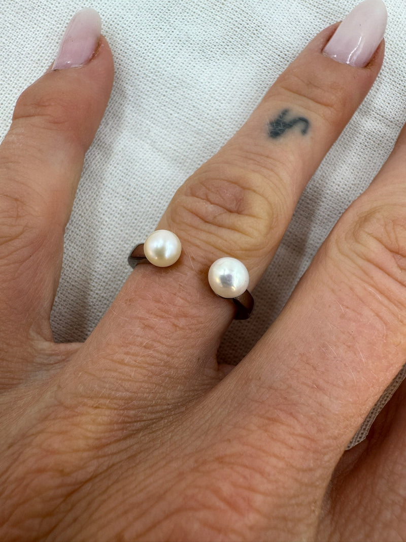 Nine - Ada Ring