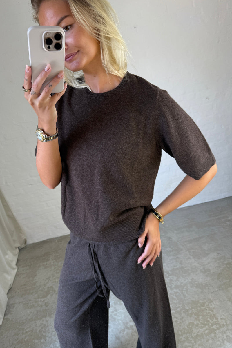 Sofie Schnoor - Knit - Brown Fudge - Vianasw