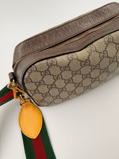 Gucci Neo GG Supreme Camera Bag – beige monogram crossbody – secondhand