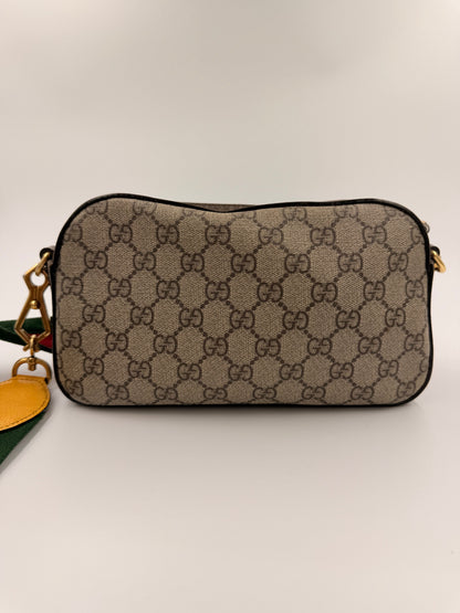 Gucci Neo GG Supreme Camera Bag – beige monogram crossbody – secondhand