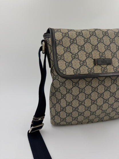 Gucci - GG Supreme messenger Crossbody - Secondhand