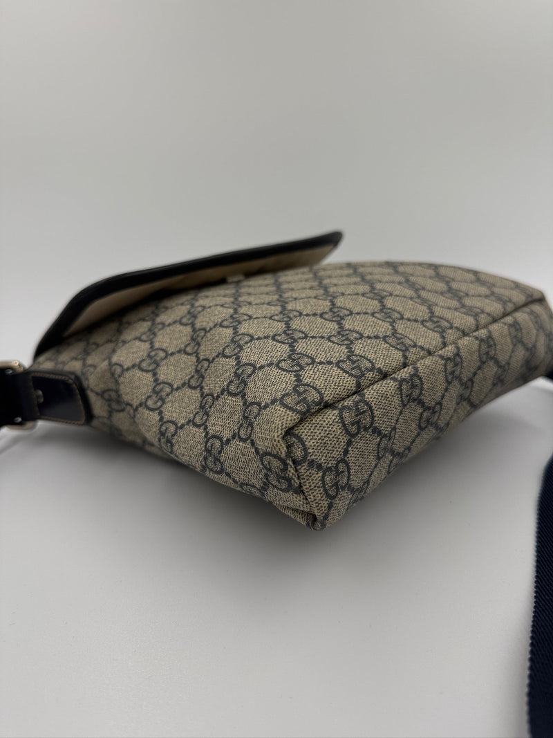 Gucci - GG Supreme messenger Crossbody - Secondhand