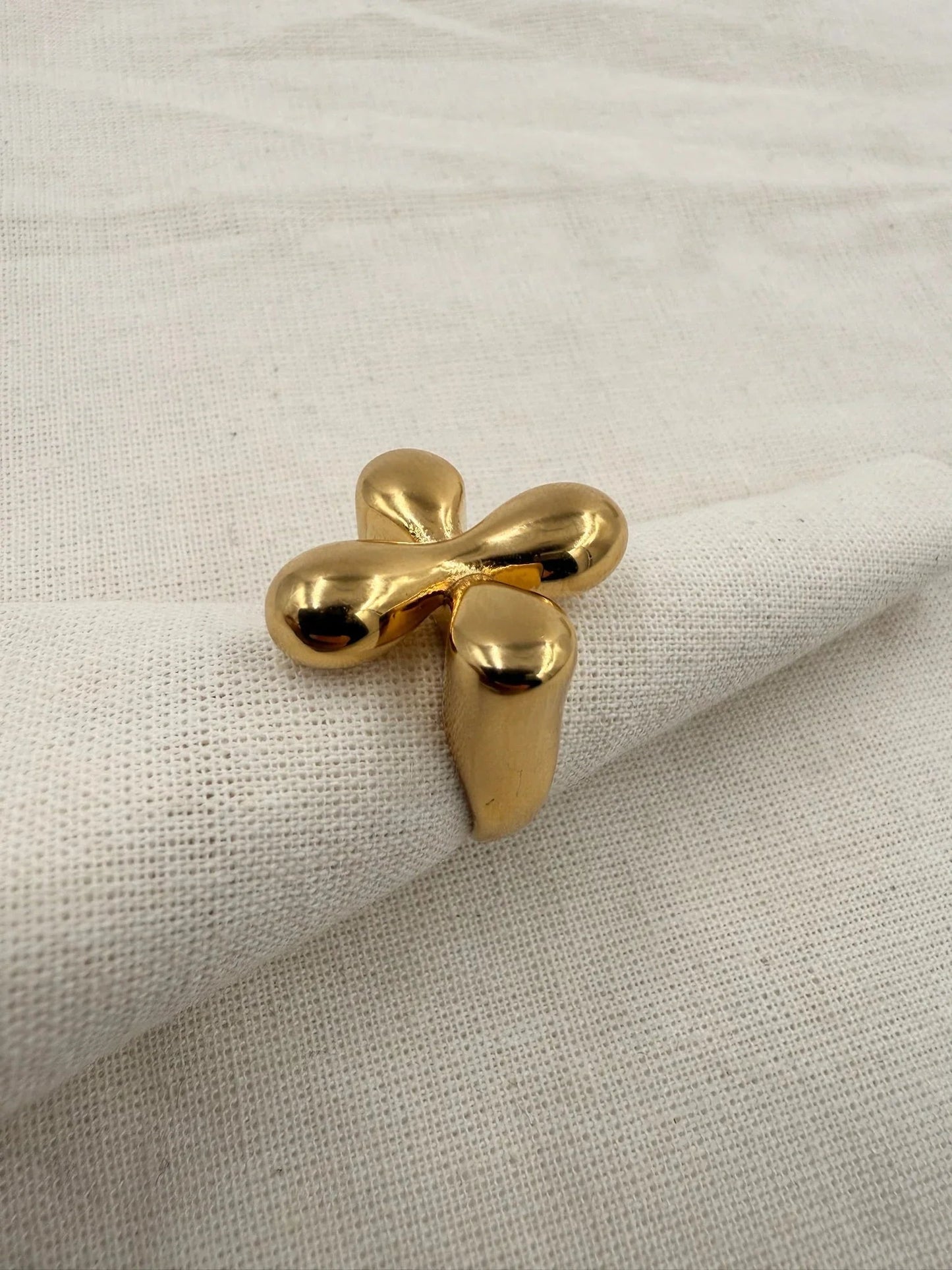 Nine - Flower Crosses Ring - Stilkompagniet.dk