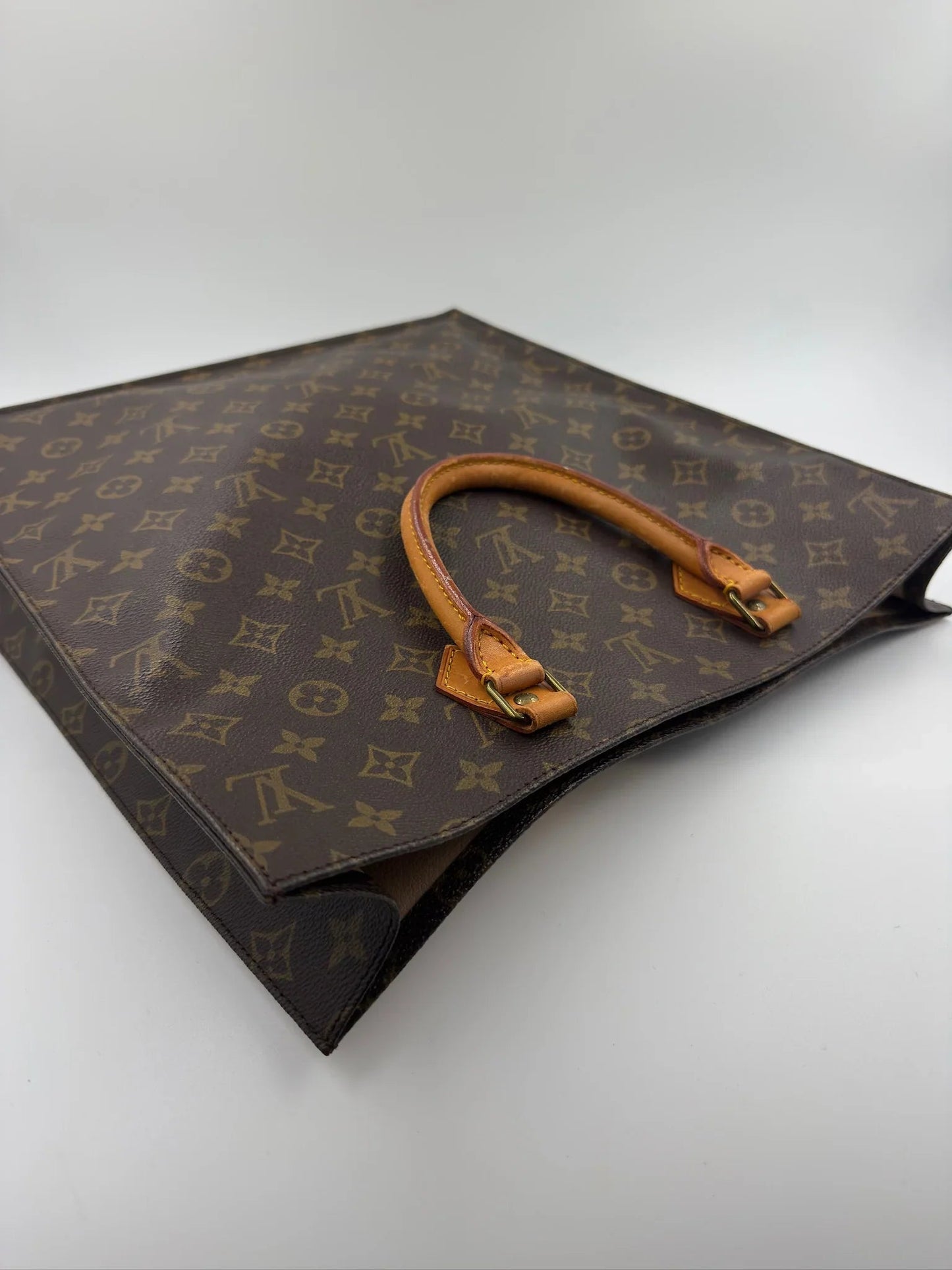 Louis Vuitton - Taske - LV Sac Plat Taske - Secondhand