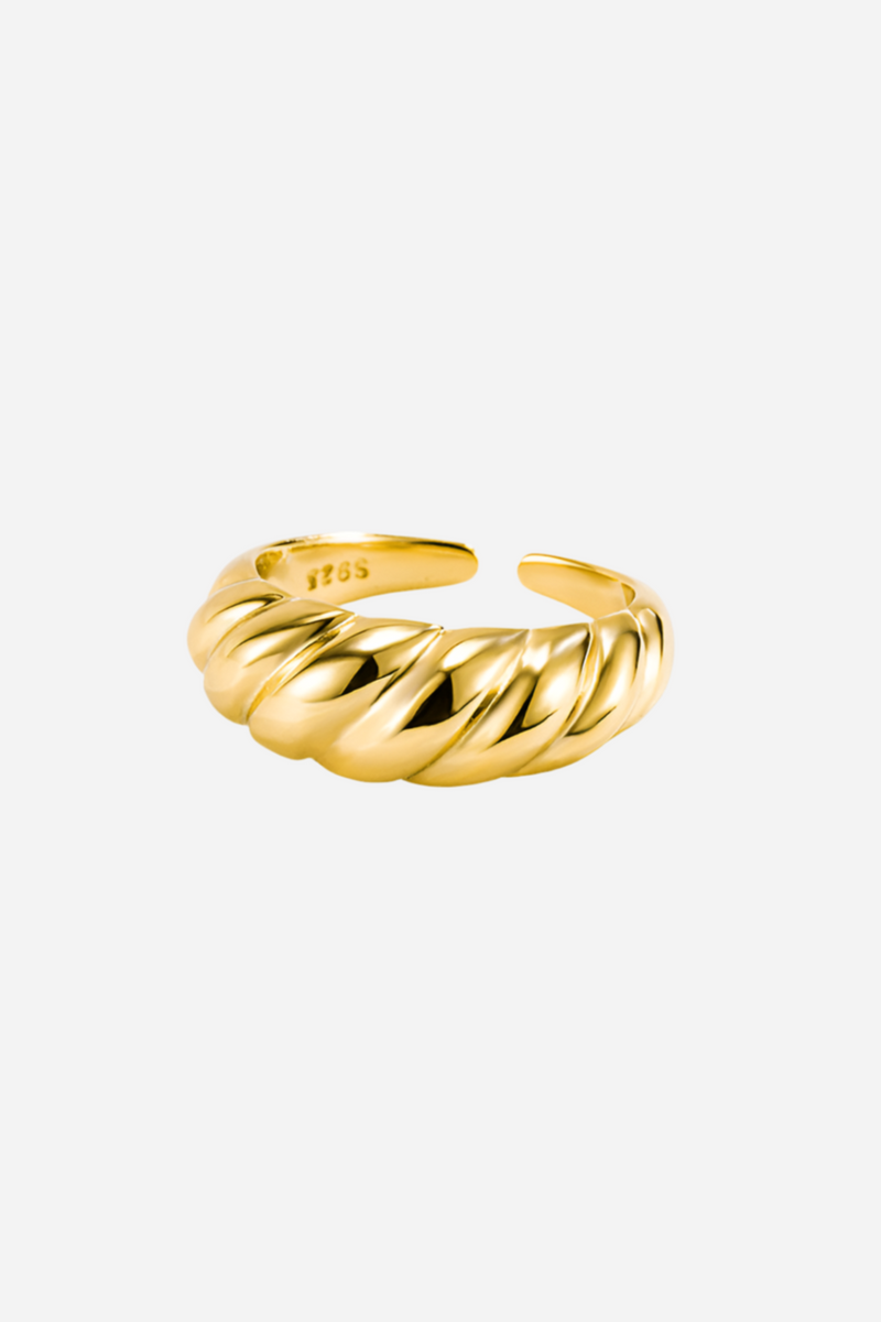 Nine Curly Ring