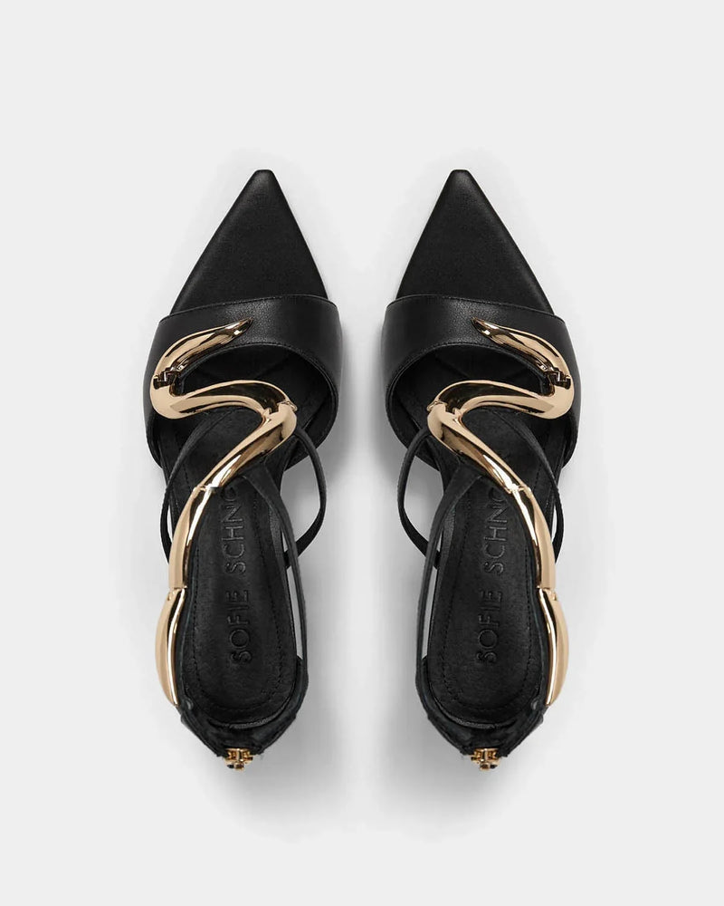 Elegant sort stilet fra Sofie Schnoor Merle oppefra