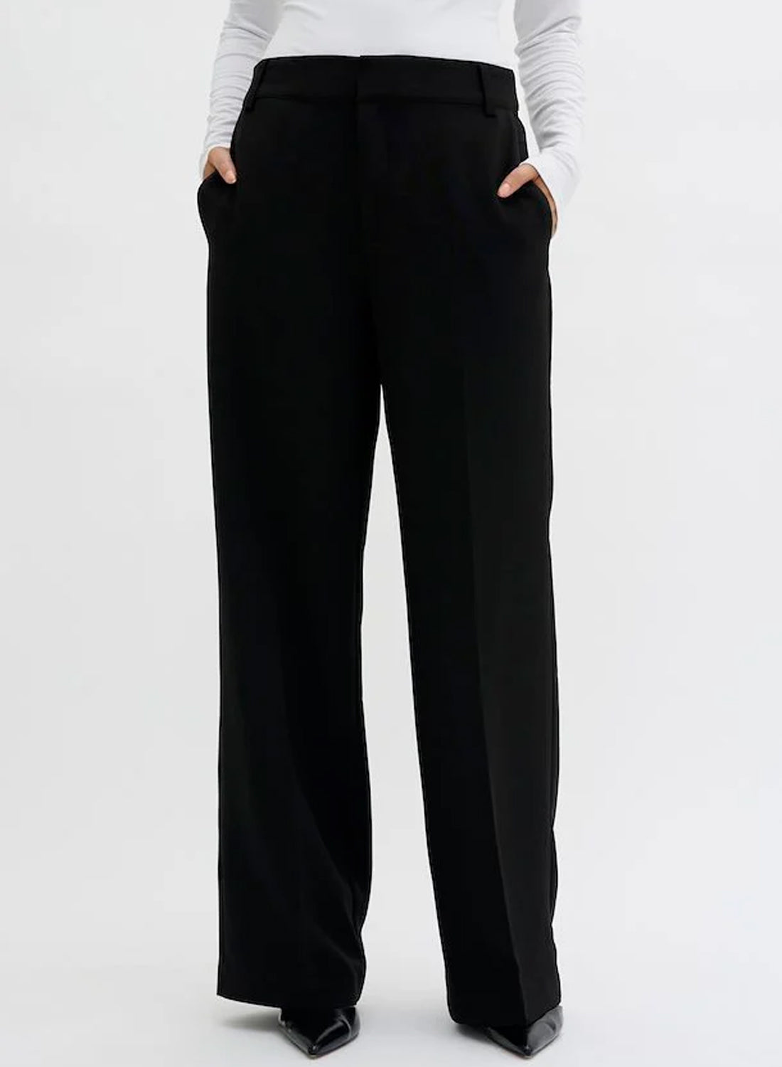 My Essential Wardrobe 29 The Tailored Pant Black