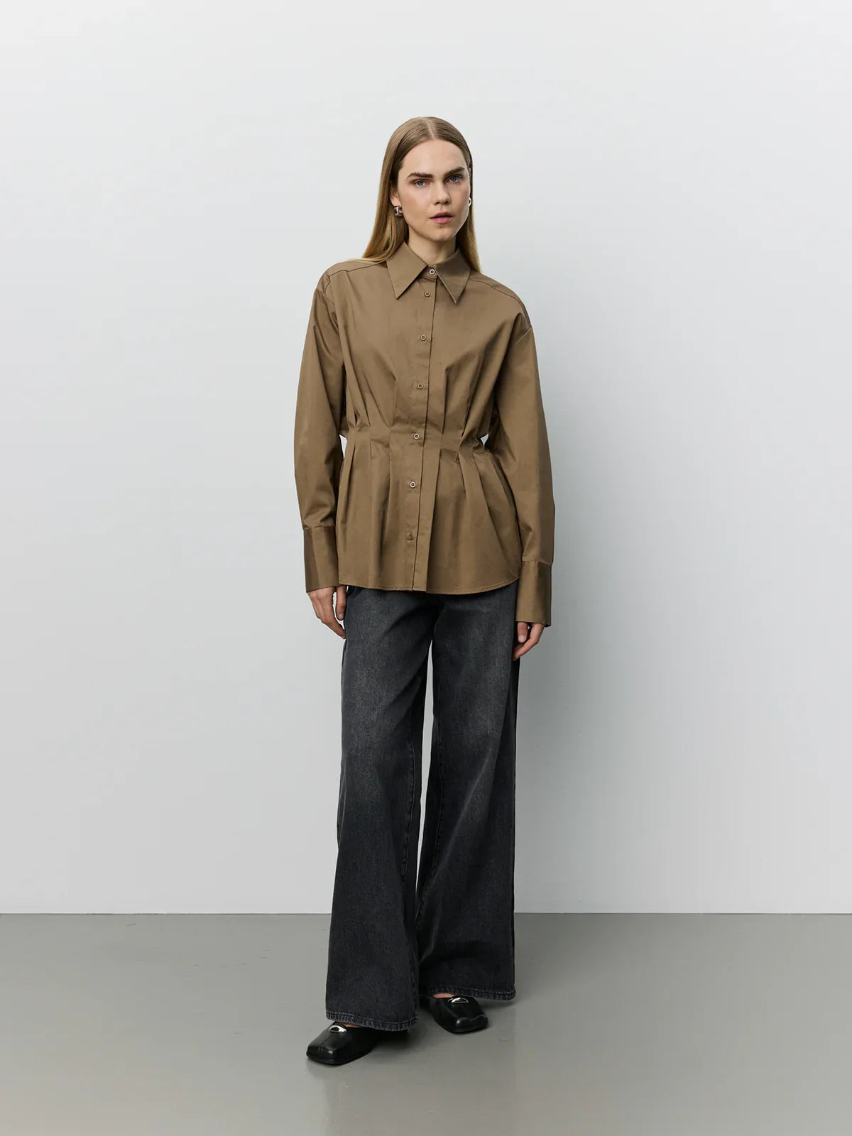 Sofie Schnoor - Skjorte - Middle Brown - Mikrasw Fitted