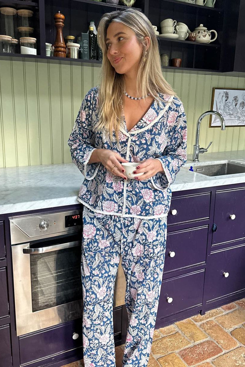 Sissel Edelbo - Nattøjssæt - Blue Blossom - Neva sss