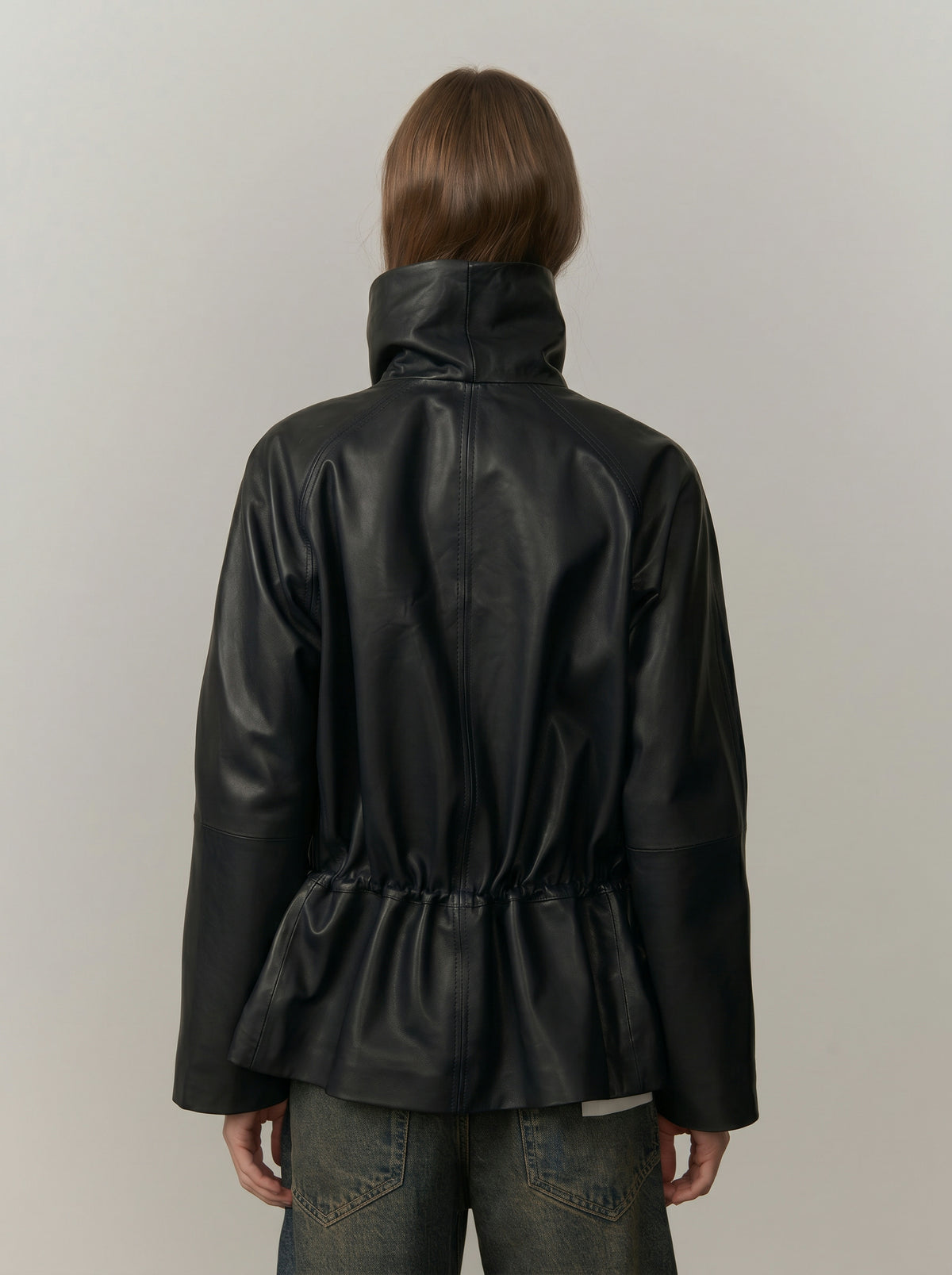 Oscar Leather Jacket fra HERSKIND er en eksklusiv læderjakke