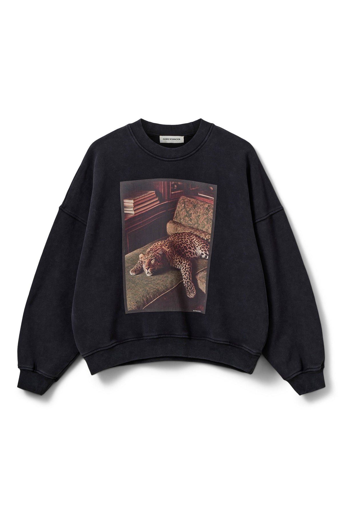 Oversize sweatshirt fra Sofie Schnoor i vasket sort packshot