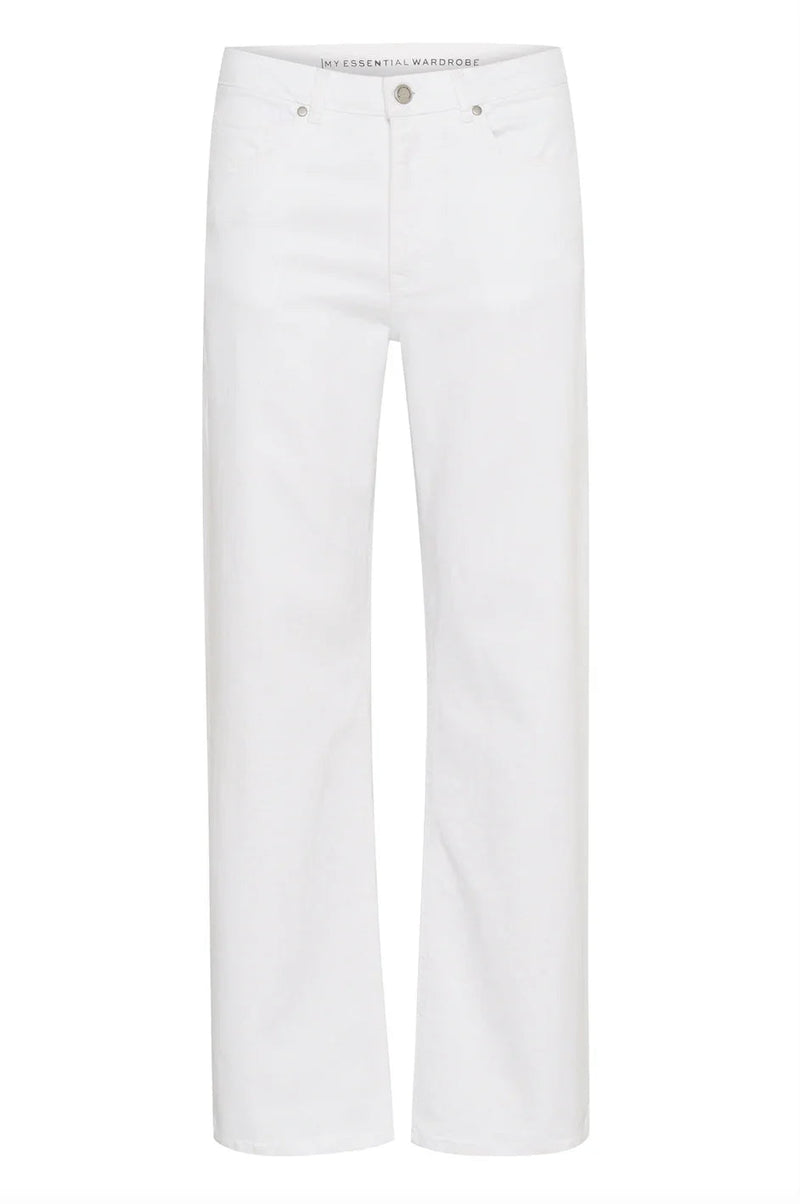 Hvide, lige jeans med knap og lommer fra My Essential Wardrobe.
