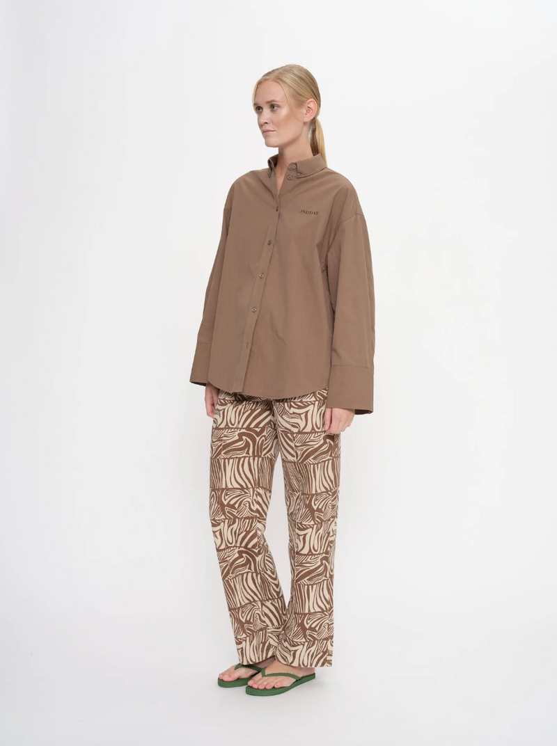 2NDDAY - Skjorte - Walnut - Clarome - Stilkompagniet.dk