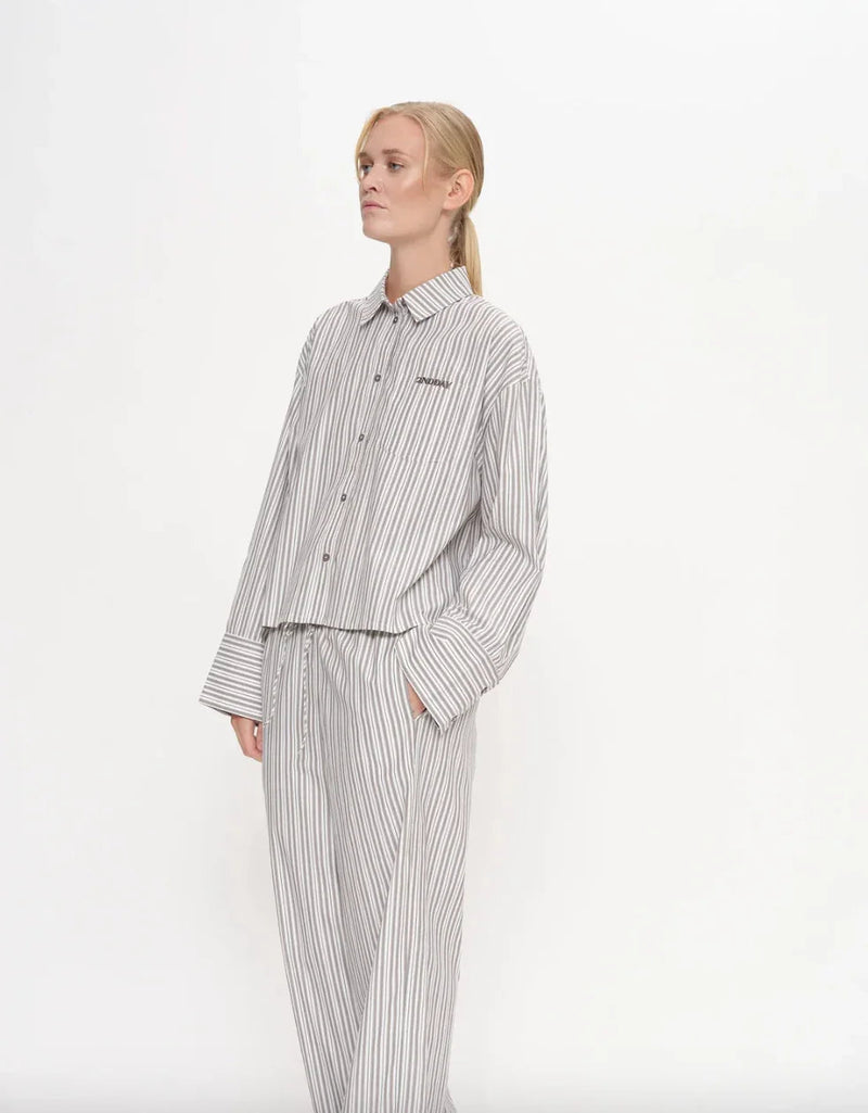 2NDDAY - Skjorte - Walnut Stripe - Clarin - Stilkompagniet.dk