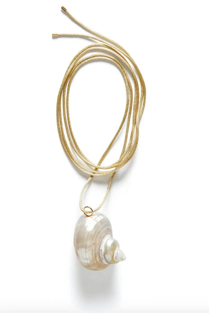 Anni Lu - Halskæde - Vanilla - Shell on a string - Stilkompagniet.dk