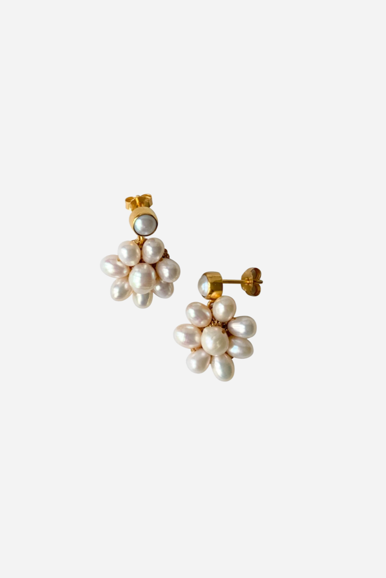 Ibu Jewels - Øreringe - Stud Flower Pearl- EAE