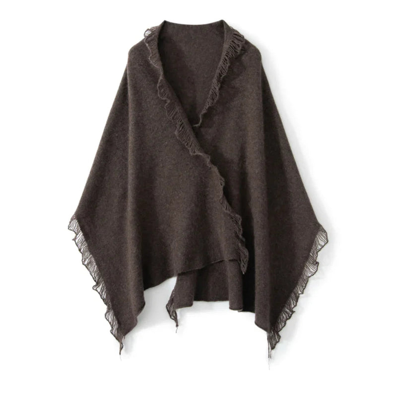 Andcopenhagen Basics cashmere tørklæde i farven Dark Coffee, model Mira, vist udslået mod hvid baggrund.