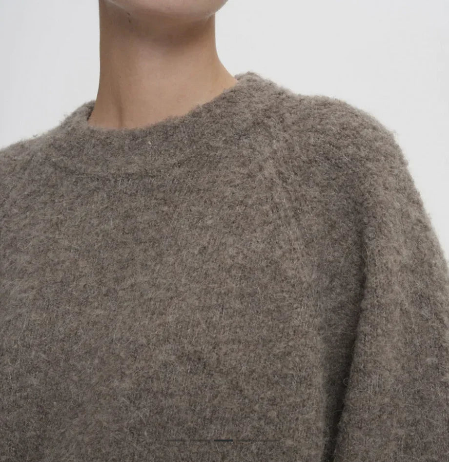 2NDDAY - Strik - Walnut - Garnet Curly Knit - Stilkompagniet.dk