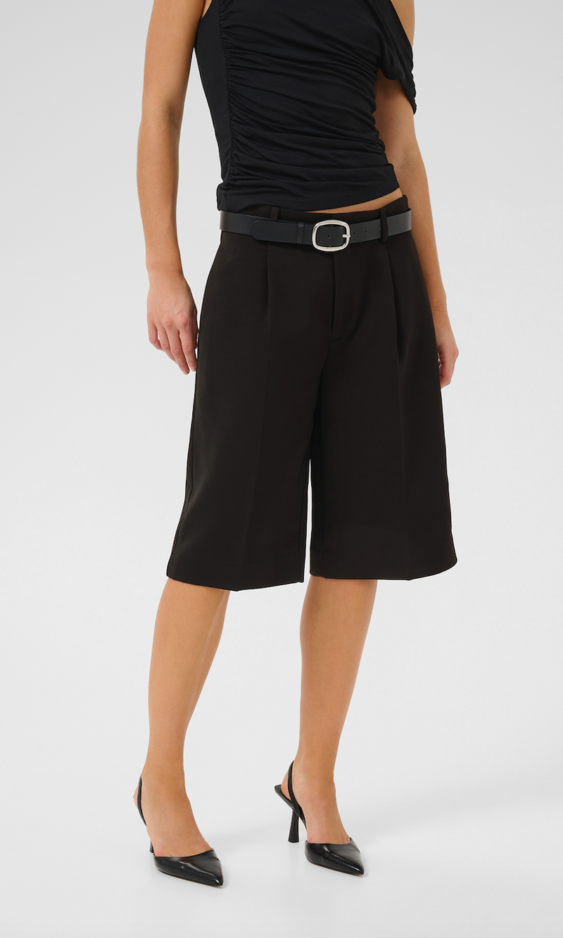 My Essential Wardrobe - Shorts - Black - Yola Bermuda