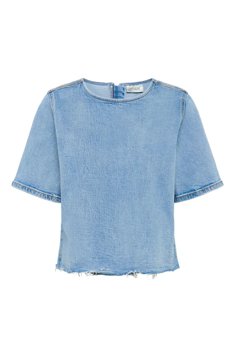 Denimblå T-shirt med korte ærmer, rund halsudskæring og lynlås bagpå. Afslappet pasform.