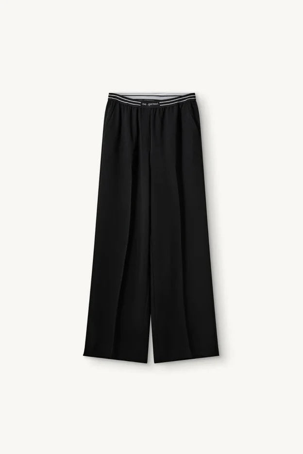 Bukser fra The Garment i Black, Crepe Logo Pants packshot